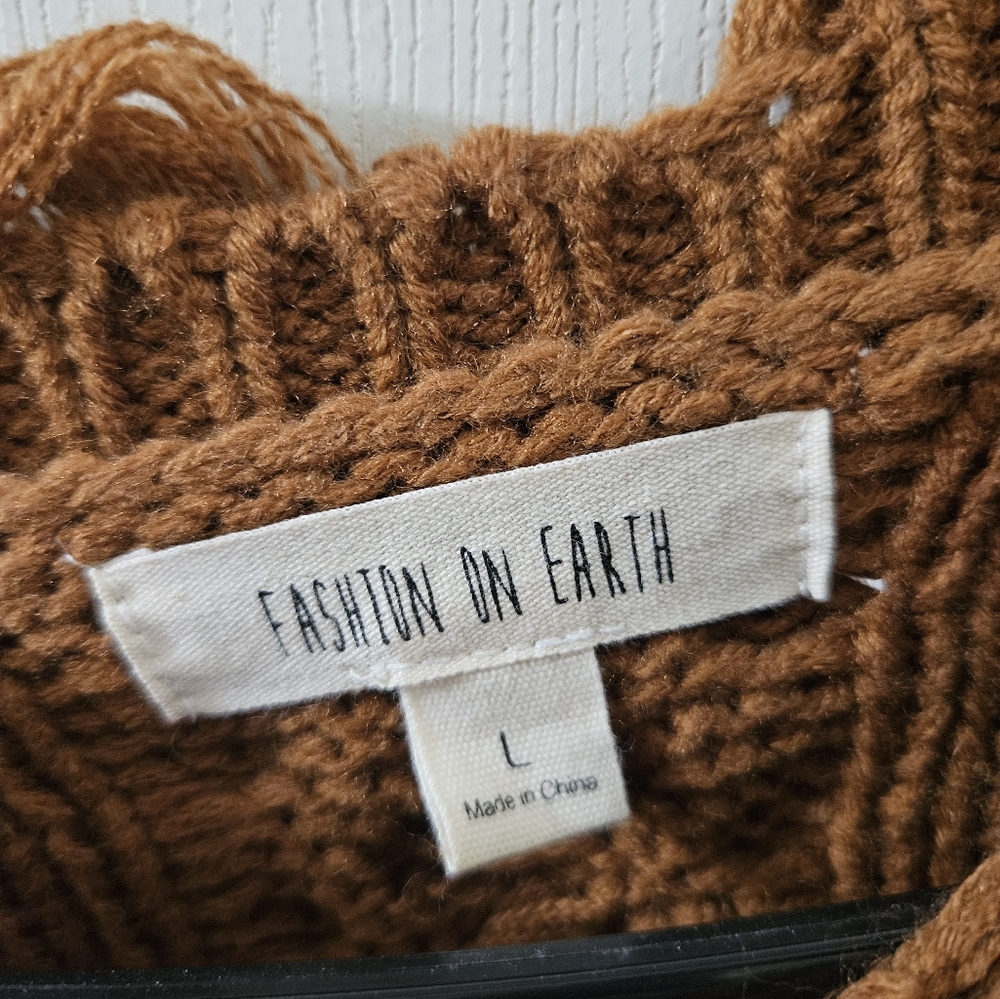 Sweater - Picture 3 of 3